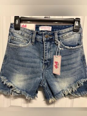 NWT dd Boutique Tulip Hem Jean Shorts in Light Wash Denim